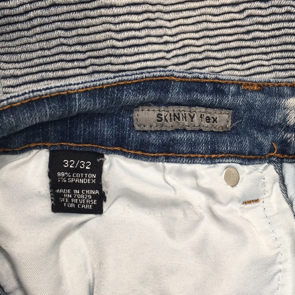 CJ Black- skinny jeans, faded & embellished stich - Picture 5 of 8